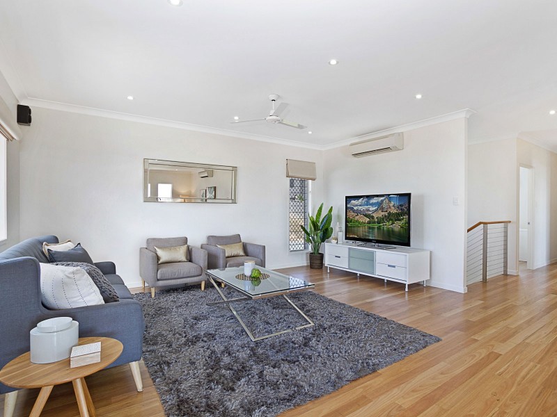 13 Cashell Crescent, Bushland Beach QLD 4818