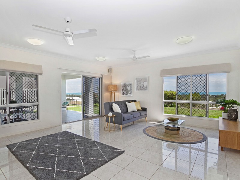13 Cashell Crescent, Bushland Beach QLD 4818