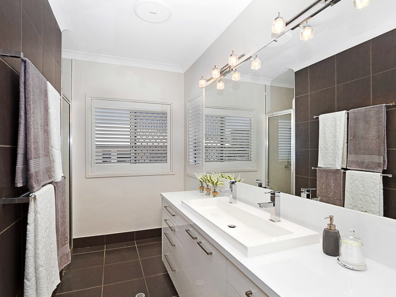 13 Cashell Crescent, Bushland Beach QLD 4818