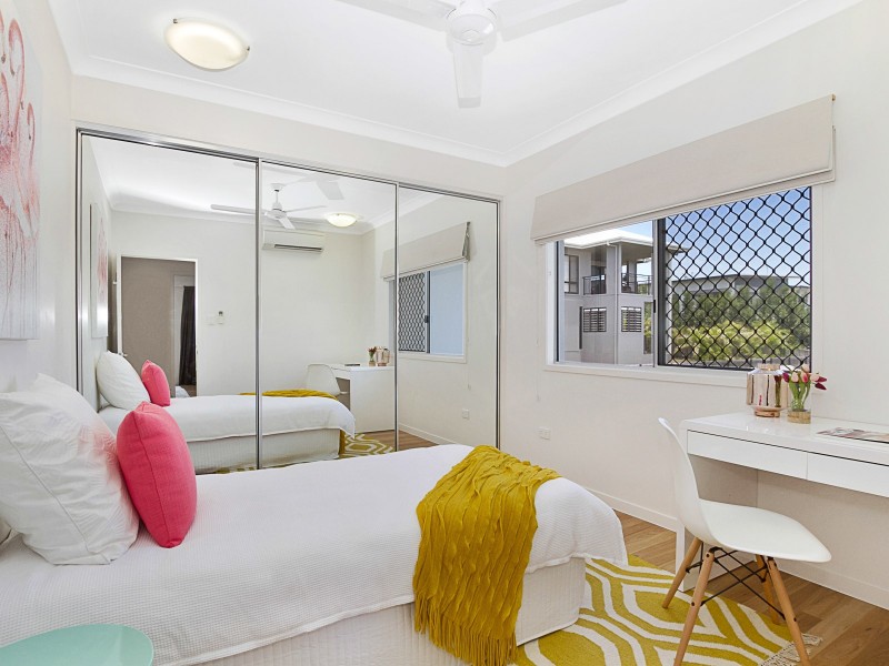 13 Cashell Crescent, Bushland Beach QLD 4818