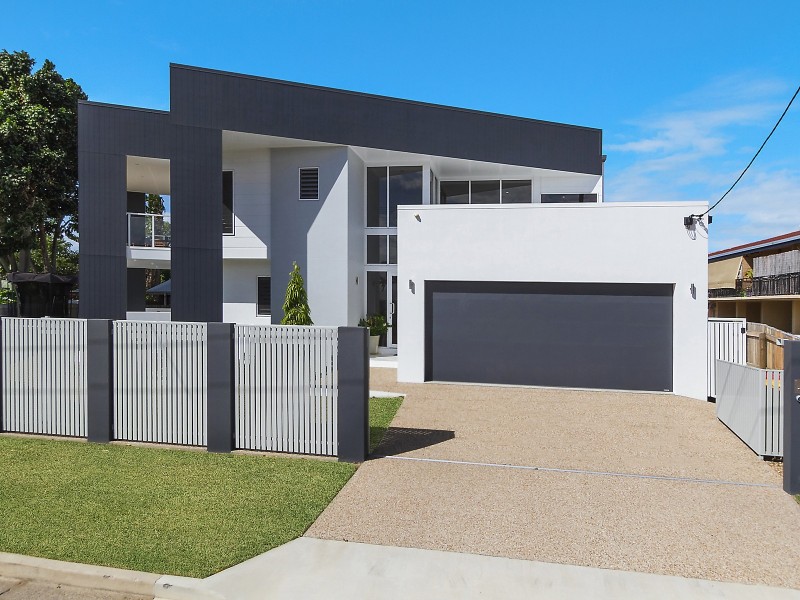 21 Ryan Street, North Ward QLD 4810