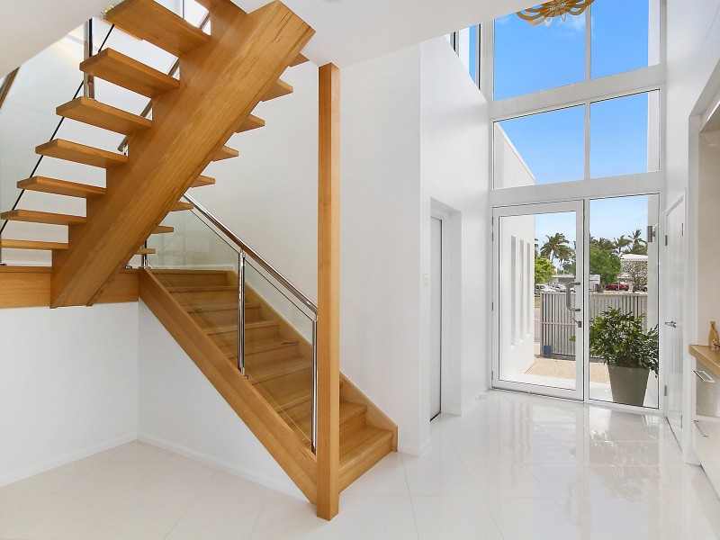 21 Ryan Street, North Ward QLD 4810