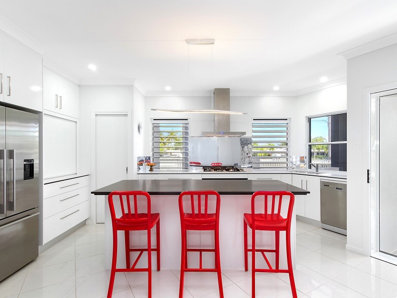 21 Ryan Street, North Ward QLD 4810