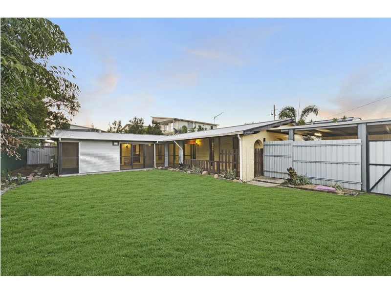 32 Robert Towns Crescent, Condon QLD 4815