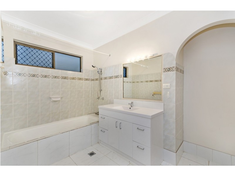 32 Robert Towns Crescent, Condon QLD 4815