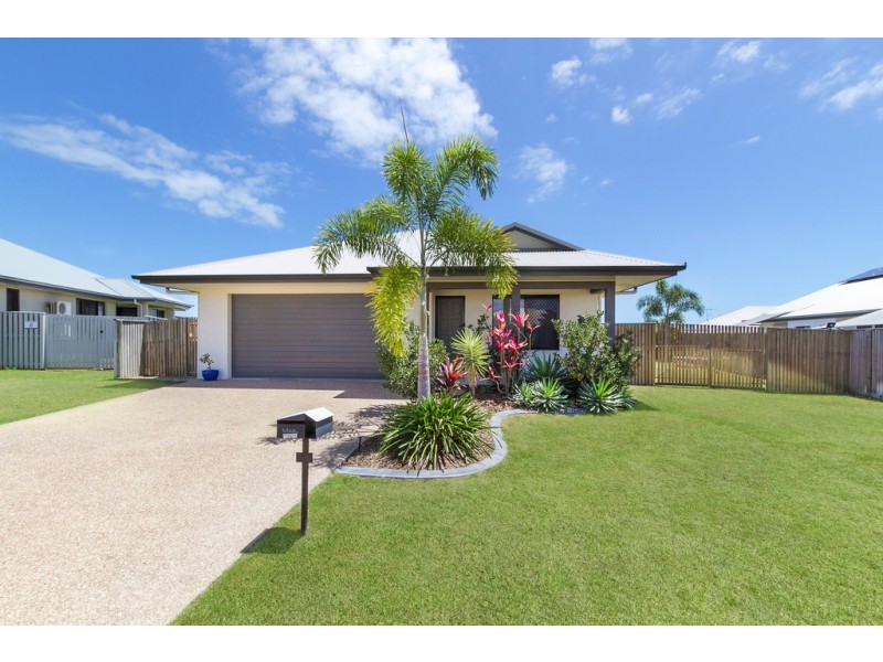 Bushland Beach QLD 4818