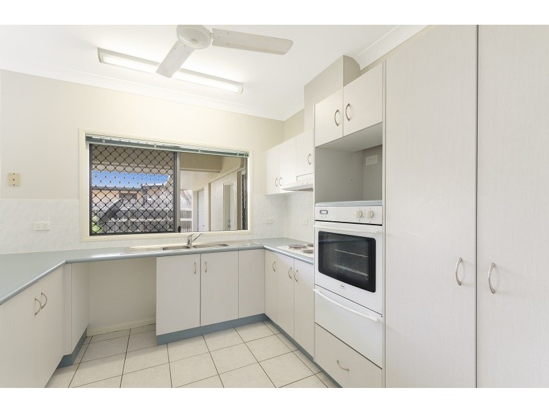 9 Sweetgum Place, Kirwan QLD 4817