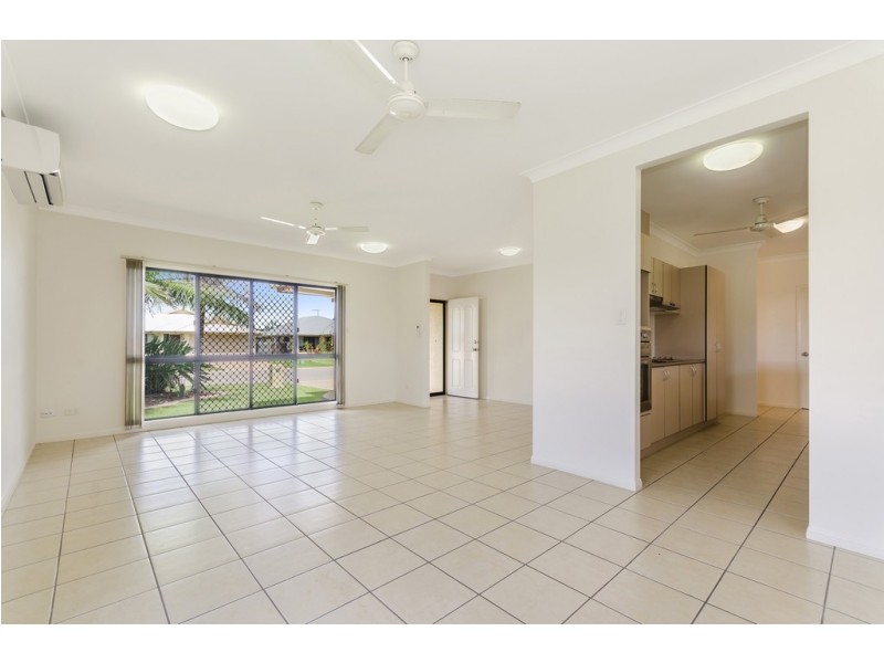 29 Elphinstone Drive, Kirwan QLD 4817