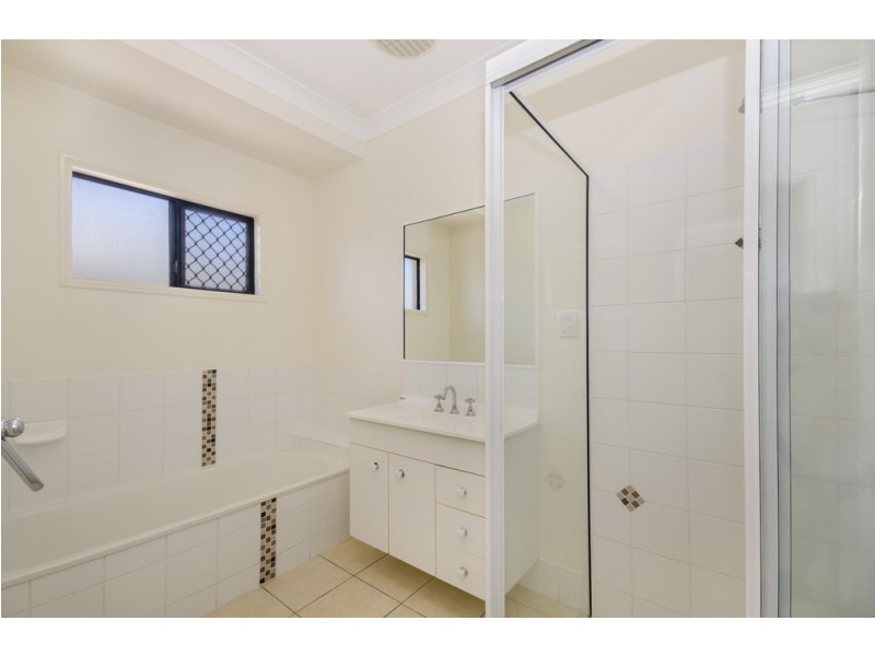 4 Cobold Court, Kirwan QLD 4817