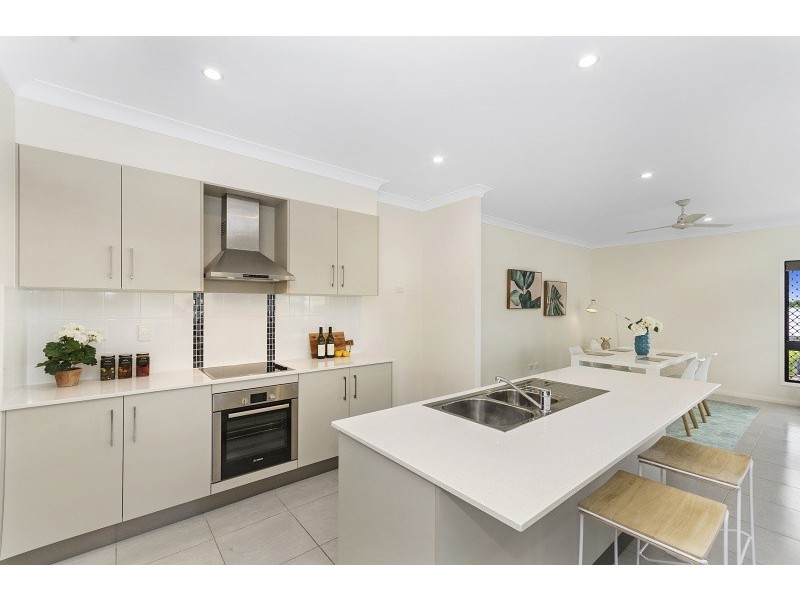 11 Girraween Avenue, Douglas QLD 4814