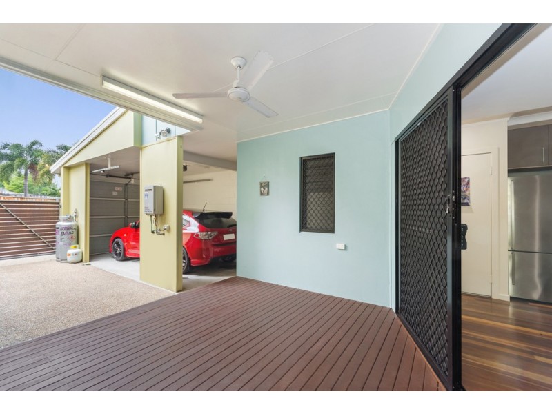 7 Paddington Terrace, Douglas QLD 4814