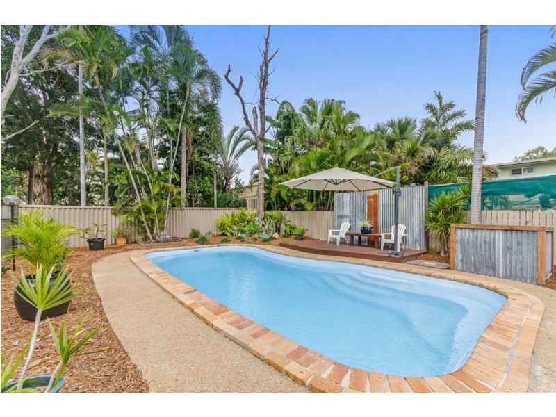 8 Keesing Road, Douglas QLD 4814