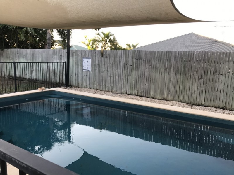 7 Ella Court, Mount Louisa QLD 4814