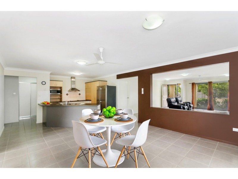 12 Sheerwater Parade, Douglas QLD 4814