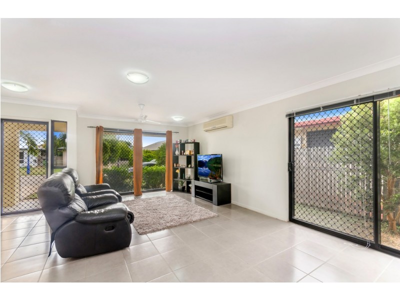 12 Sheerwater Parade, Douglas QLD 4814