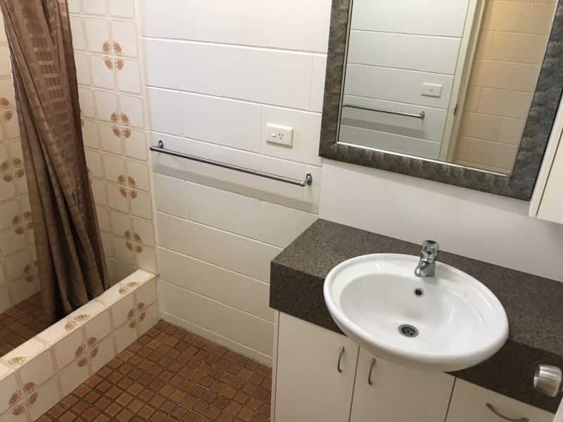 1/420 Dalrymple Road, Kirwan QLD 4817