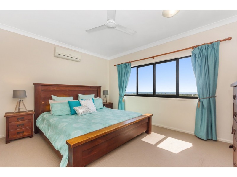 5 Cashell Crescent, Bushland Beach QLD 4818