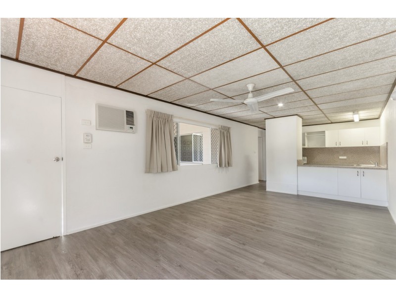 1/18 Mathiesen Street, Cranbrook QLD 4814