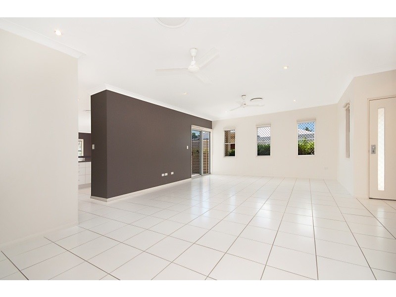 3/34 Golf Links Drive, Kirwan QLD 4817