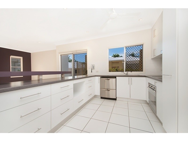 3/34 Golf Links Drive, Kirwan QLD 4817