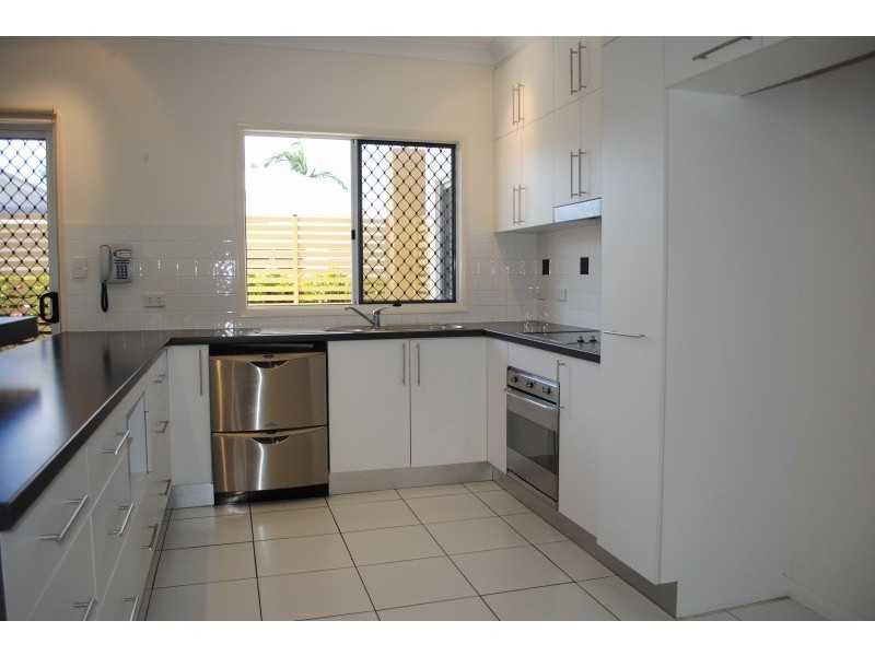 3/34 Golf Links Drive, Kirwan QLD 4817