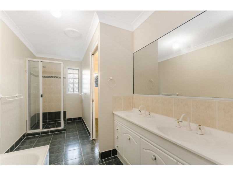 13 Scholars Place, Douglas QLD 4814