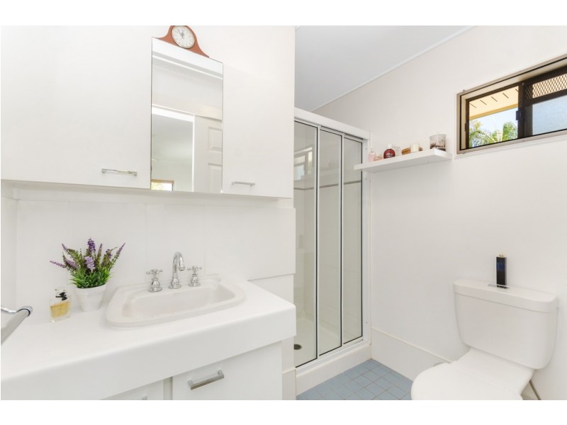 4 Haughton Street, Mundingburra QLD 4812