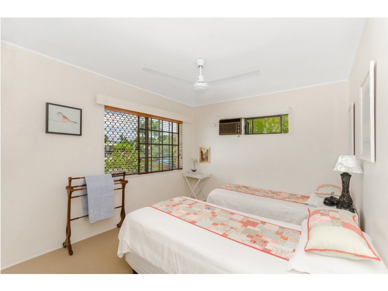 4 Haughton Street, Mundingburra QLD 4812