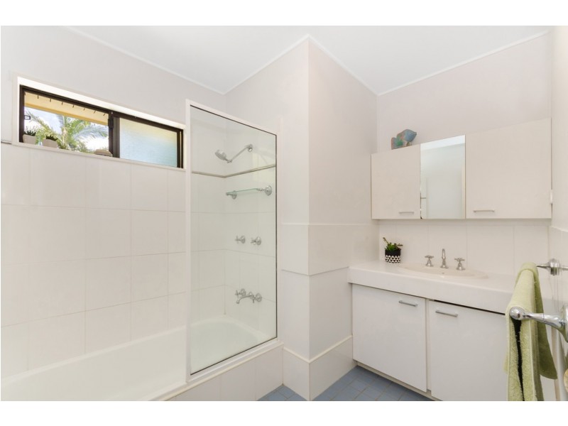 4 Haughton Street, Mundingburra QLD 4812