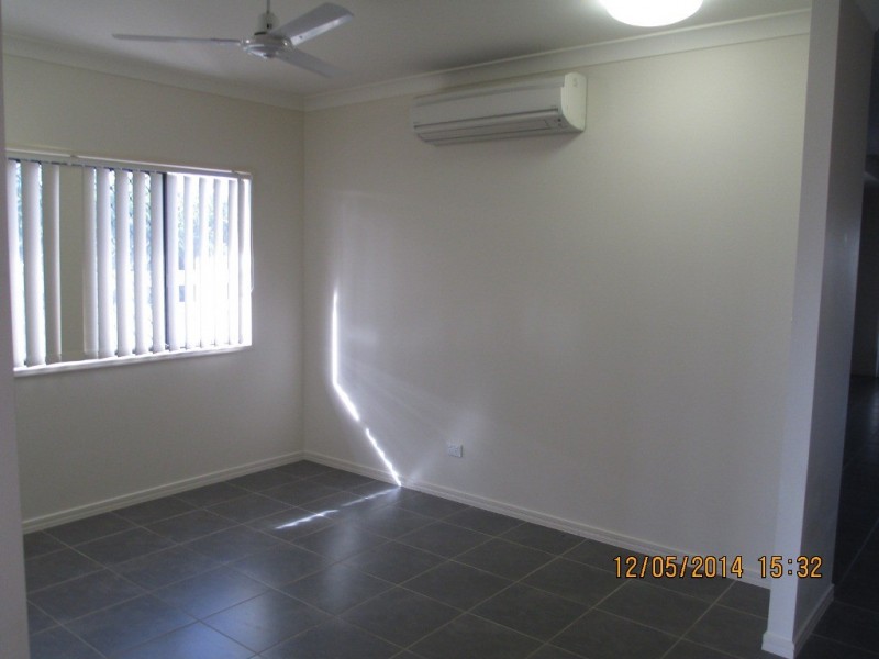 34 Dampier Crescent, Burdell QLD 4818