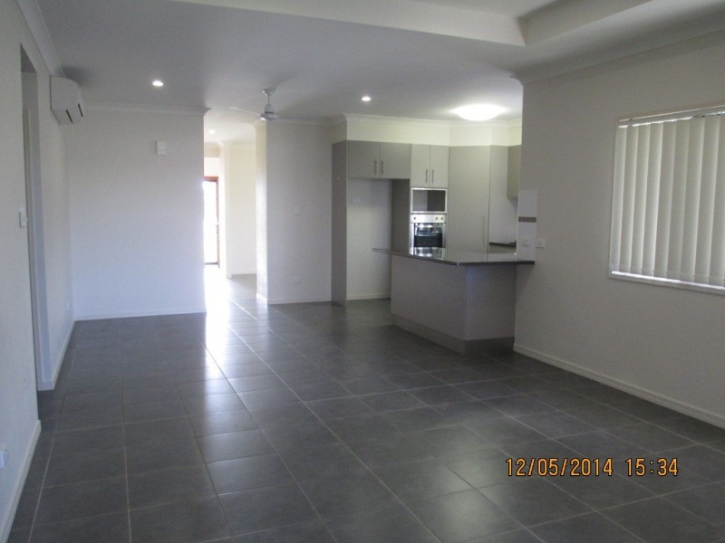 34 Dampier Crescent, Burdell QLD 4818