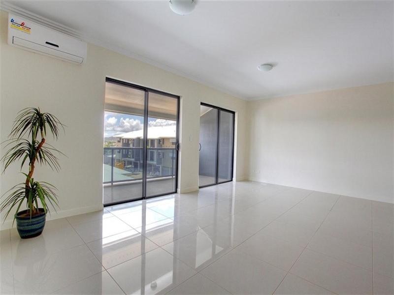 13/319 Angus Smith Drive, Douglas QLD 4814