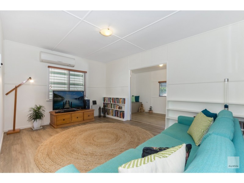 30 Cooper Street, Currajong QLD 4812