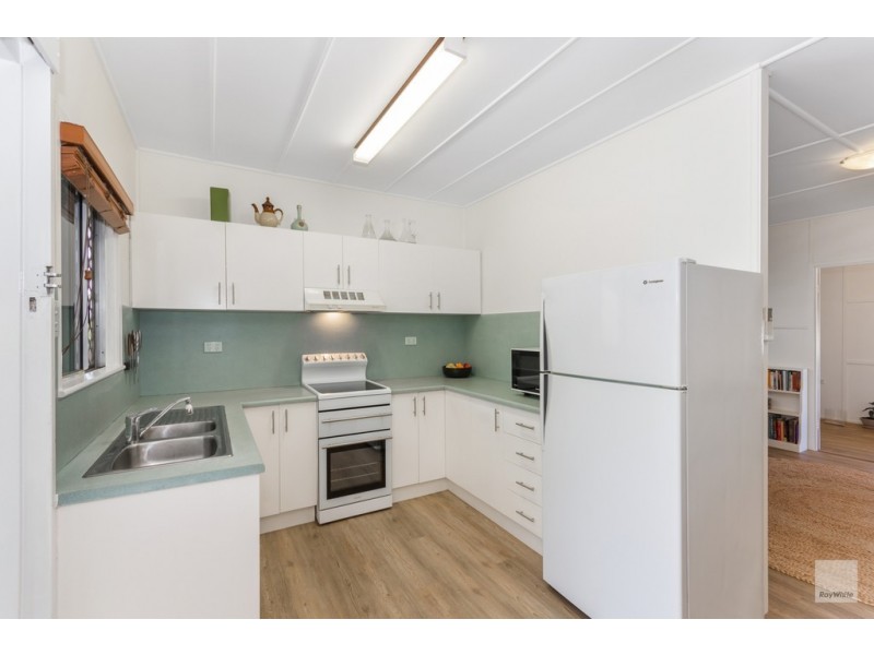 30 Cooper Street, Currajong QLD 4812