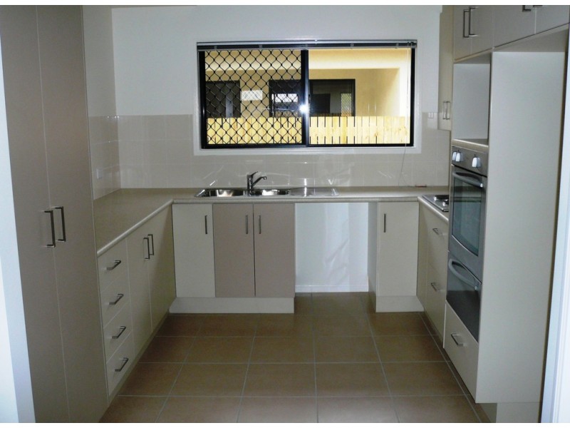 Bohle Plains QLD 4817