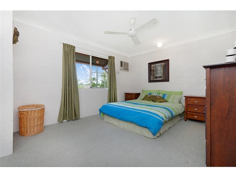 West End QLD 4810