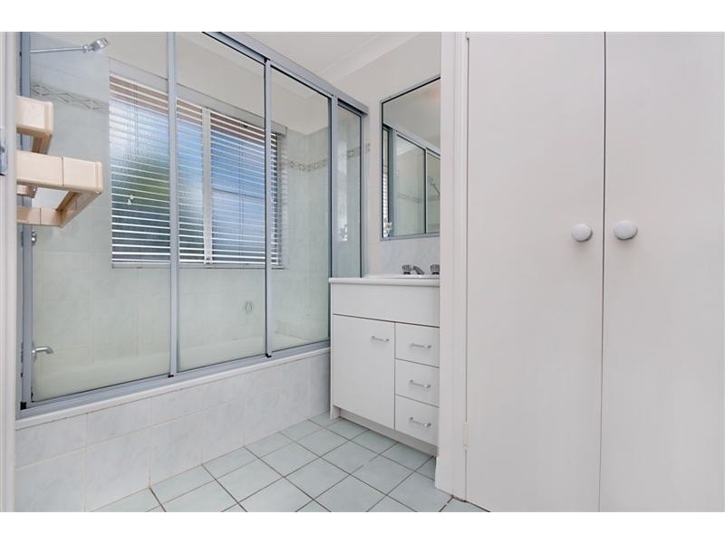 West End QLD 4810
