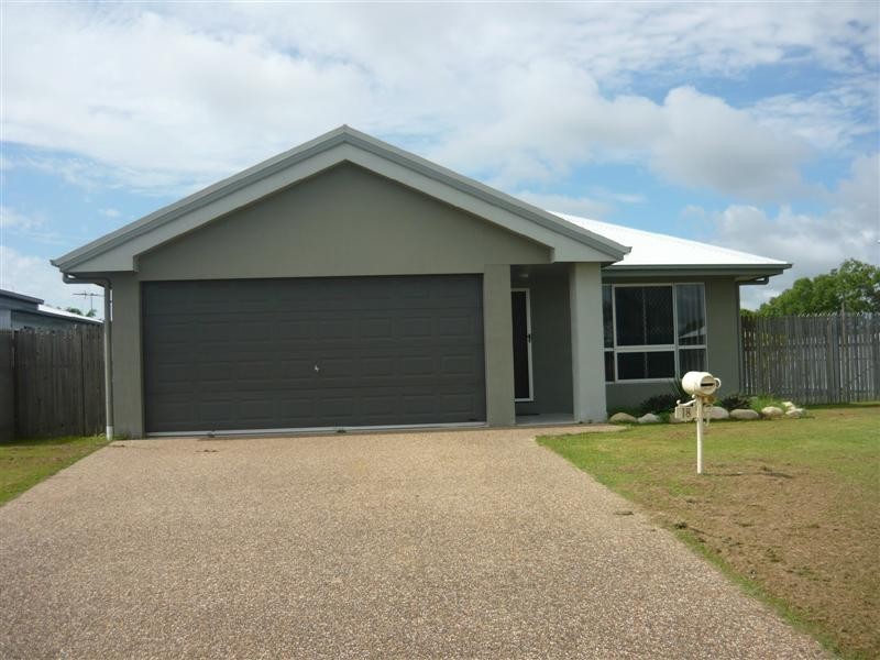 18 Janelle Street, Kelso QLD 4815