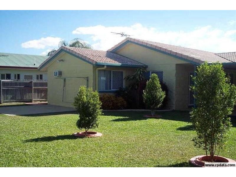 12 Currawong St, Condon QLD 4815