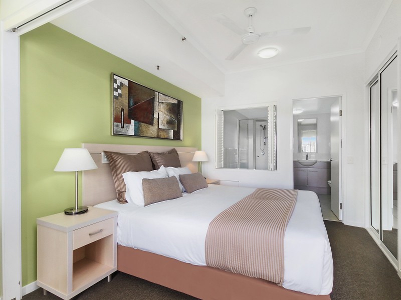 802/2 Dibbs Street, South Townsville QLD 4810