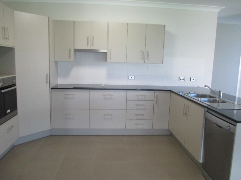 98A Daintree Drive, Bushland Beach QLD 4818