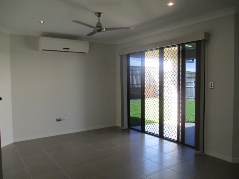 98A Daintree Drive, Bushland Beach QLD 4818