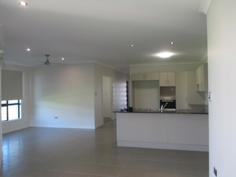 98A Daintree Drive, Bushland Beach QLD 4818