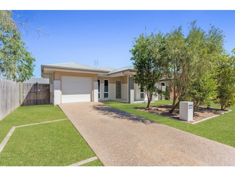 8 Dunlop Street, Kelso QLD 4815