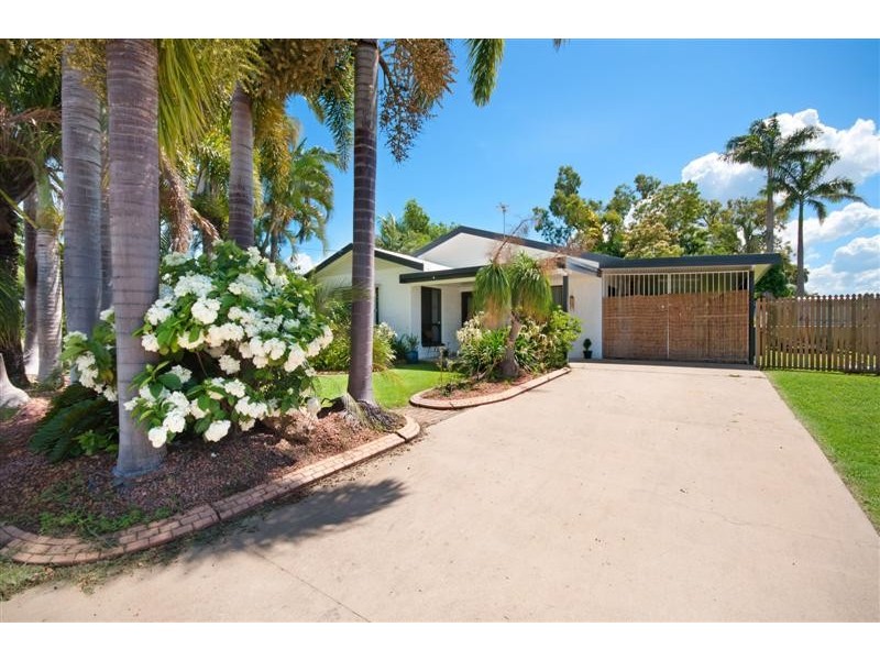 21 Leila Avenue, Rasmussen QLD 4815