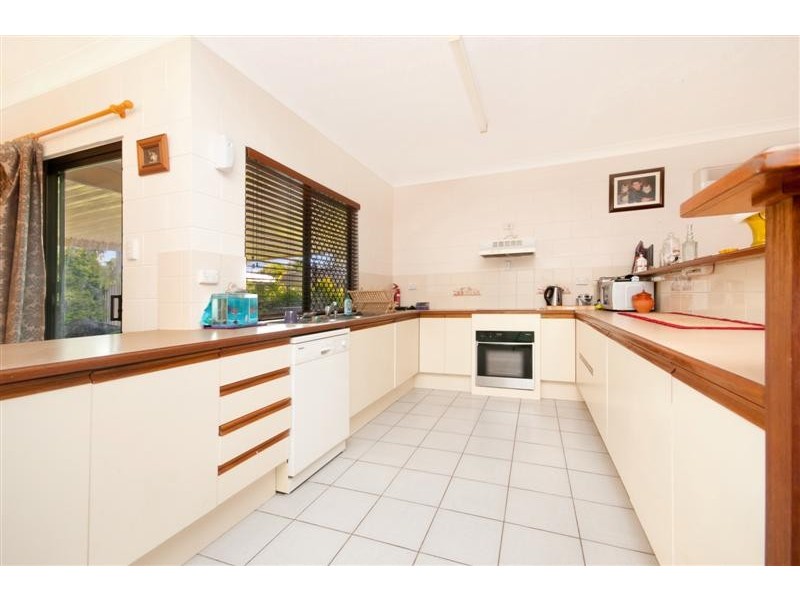 21 Leila Avenue, Rasmussen QLD 4815