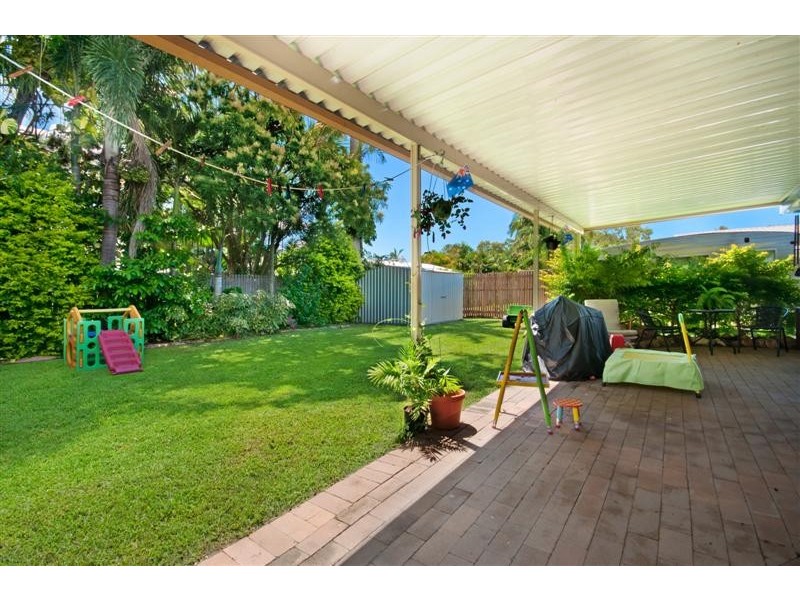 21 Leila Avenue, Rasmussen QLD 4815