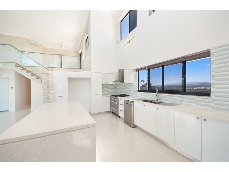 26 Mount Kulburn Drive, Jensen QLD 4818