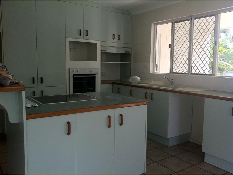 Mount Louisa QLD 4814