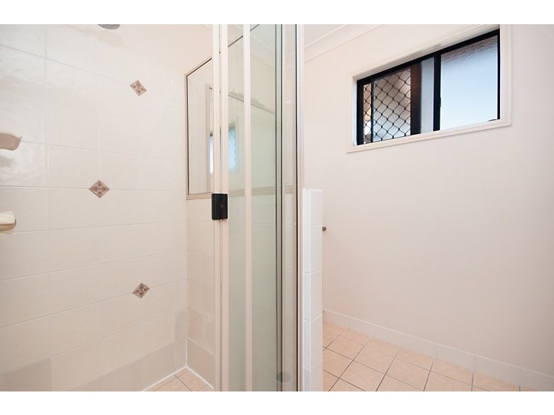 2/16 Sherriff St, Hermit Park QLD 4812